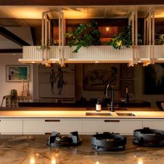 Luxury On The Bay - 2 x 3 bedroom apartments