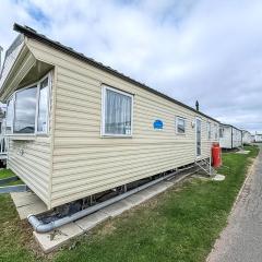 Lovely 8 Berth Caravan At California Cliffs, Scratby Ref 50004G