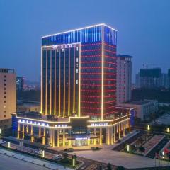 Mercure Xinyang East Railway Station