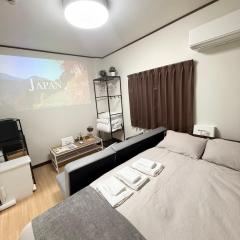 マエカワビル403Private In-Room Theater