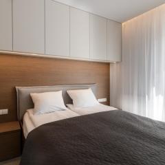 Elegant Apartment Katowice with Parking & AC by Noclegi Renters