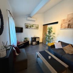 Maison avec jardin à 8 min de l'aéroport