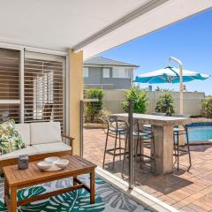 Waterfront entertainers dream with private beach