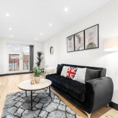 Luxurious Modern 2 Bedroom Apartment with Terrace