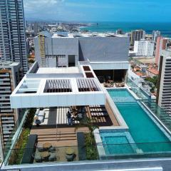 Studio completo a passos da Beira Mar no Meireles