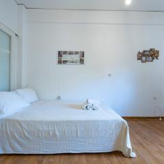 Xolargos Next to Metro Deluxe