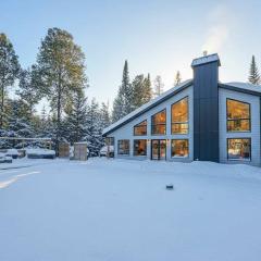 Spa River Pool Table - Chalet Ombre & Lumiere