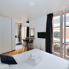 405 - sejour romantique dans un studio de Paris 5