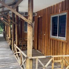 Paradiso Lagoon Bungalows