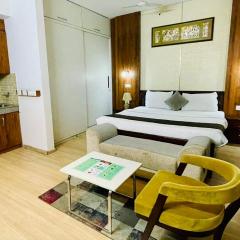 Hotel Four Season - Gomtinagar - Lucknow