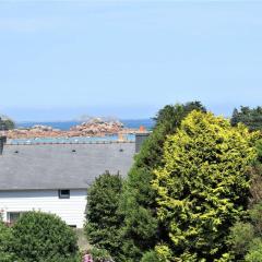 Superbe appartement avec WIFI, petite vue mer à TREGASTEL - Réf 26