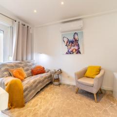 Elegant 2 Bedrooms Apartment with Balconies in Lisbon