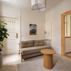 Homey 2BR for 6 Near Strøget