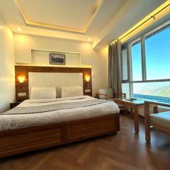 The Grand Dwaper Walking Distance From Mall Road