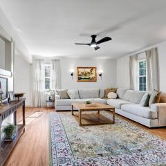 Haven Hill - NEWLY renovated, Charming & Cozy Home