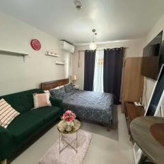 Entire Studio to Stay few minutes away to Plantation Bay