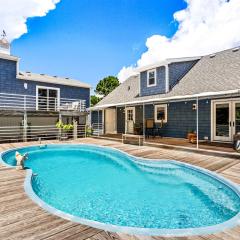 7585 - Roanoke Island Retreat