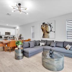 Charming 4 Bdr Villa near Disney