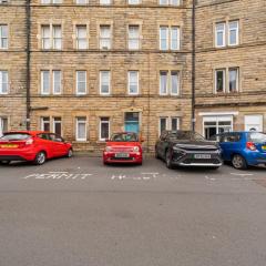 Milton 1 Bedroom Apartment with Sofa bed - Edinburgh