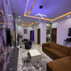 2BR Cozy Lekki Apartment, Wi-fi, Inverter, AC