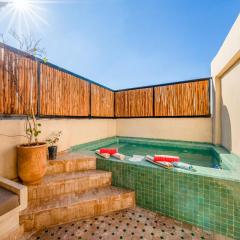 Riad Exotika a Oasis with Pool, 7 min to Jemaa El Fna