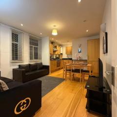 Spacious 1 bedroom apartment for 5 people in London