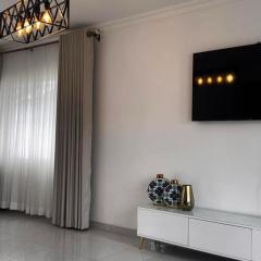 Melsa 68 - Airport and CBD getaway