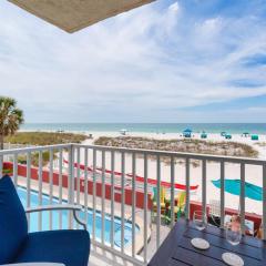 EPIC Gulf & Beach Views with Balcony, Beach Supplies, & Pool