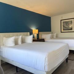 All-New, Ground-Floor, Huge Pool, Tiki Bar & Grill