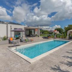 Holiday House Omis - Naklice