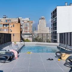 Estudio moderno a pasos de Metro Santa Ana