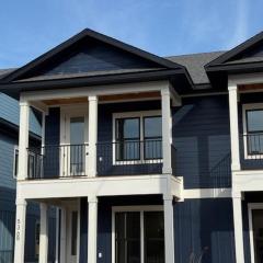 Downtown Sea Escape III