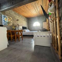 Monoambiente luminoso y equipado, ubicado en zona céntrica