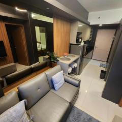 Cozy and Luxurious Condominium