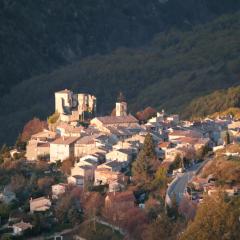 Au Pied du Château