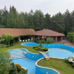 Подобова оренда преміальної вілли Новий рік, корпоративи, ретрити, зйомки та приватні івенти