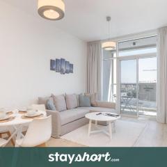 StayShort - Sleek 1 BR in Studio One Tower with Great Amenities