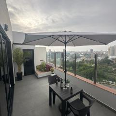 Luxury Duplex on the 15th Floor with Terrace