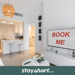StayShort - Trendy 1BR in JLT with Stunning Lake Views