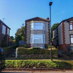 Cosy and stylish 3 bedroom house in the s12 area close to the city centre