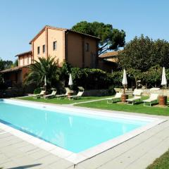 Apartment near Lake Trasimeno with Pool