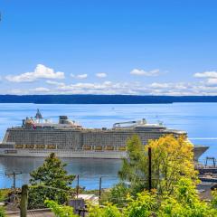 Modern Queen Anne Home with Stunning Water Views