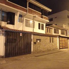 Cómoda habitación #3 Cerca del centro