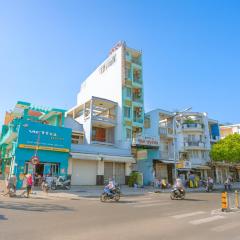 Như Quỳnh Hotel HCM