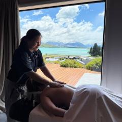 Lake Serenity by Ohana- Lake & Church Views Studio