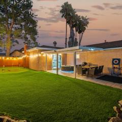 Entire Private Home with 3 Bedrooms 2 Bathrooms, Gated Yard, Garage, Hot Tub, 4-Beds, Golf, Mira Mesa, Available Now