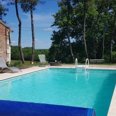 Maison sur 8 hectares, randonnées, piscine partagée - FR-1-616-535
