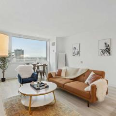 Sleep 6 Stylish 1BR 2BA Beachfront CozySuites