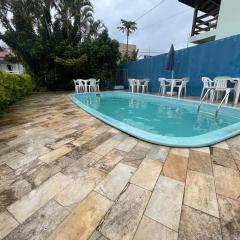 Casa 2 quartos com piscina a 5min da praia