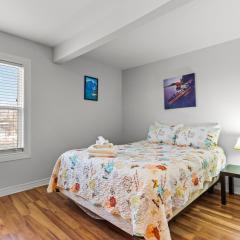 Bright 2BR Loft WiFi Parking